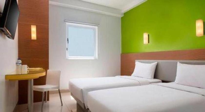 Amaris Hotel Pakuan Bogor Exterior foto