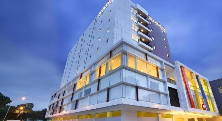 Amaris Hotel Pakuan Bogor Exterior foto