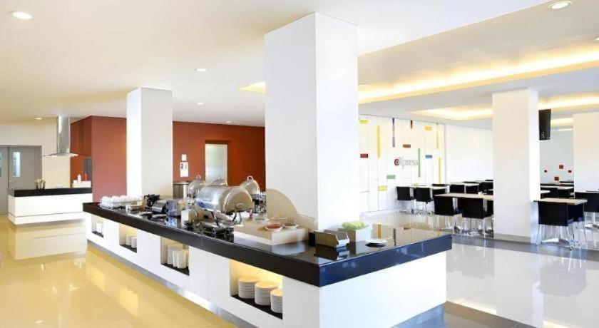 Amaris Hotel Pakuan Bogor Exterior foto